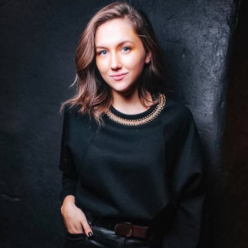 Юлия Романова